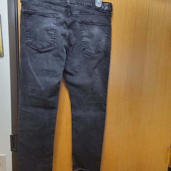 Stretch Jeans by Express, Size 36X 30, Color Black - Picture 5 of 7